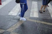广州暴雨突袭，高考继续